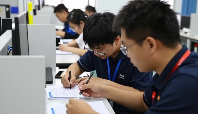 精致志愿（山东）教育信息有限公司服务考试辅导客户，提供教育培训支持