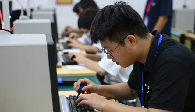 使用教学资源开发需要关注哪些方面？